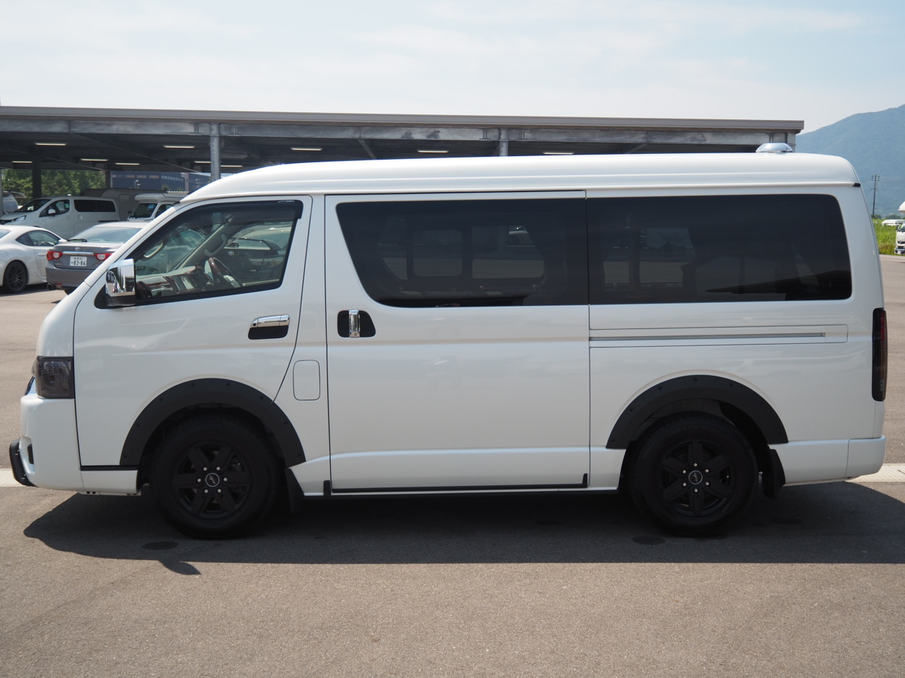 キャンピングカー バンコン ﾊｲｴｰｽ FOCS DS-L WAVE2 4WD