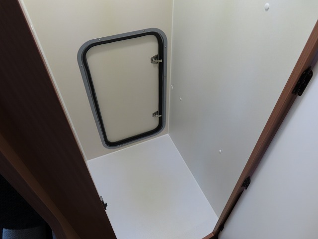 キャンピングカー キャブコン ｶﾑﾛｰﾄﾞﾌｼﾞｶｰｽﾞｼﾞｬﾊﾟﾝNova新車　4WD