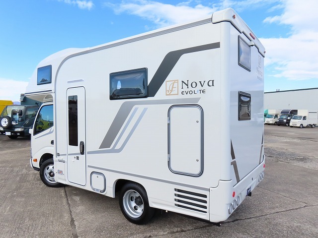 キャンピングカー キャブコン ｶﾑﾛｰﾄﾞﾌｼﾞｶｰｽﾞｼﾞｬﾊﾟﾝNova新車　4WD