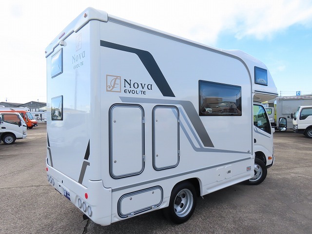 キャンピングカー キャブコン ｶﾑﾛｰﾄﾞﾌｼﾞｶｰｽﾞｼﾞｬﾊﾟﾝNova新車　4WD