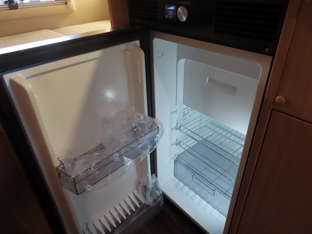 キャンピングカー キャブコン ｶﾑﾛｰﾄﾞﾌｼﾞｶｰｽﾞｼﾞｬﾊﾟﾝNova新車　4WD