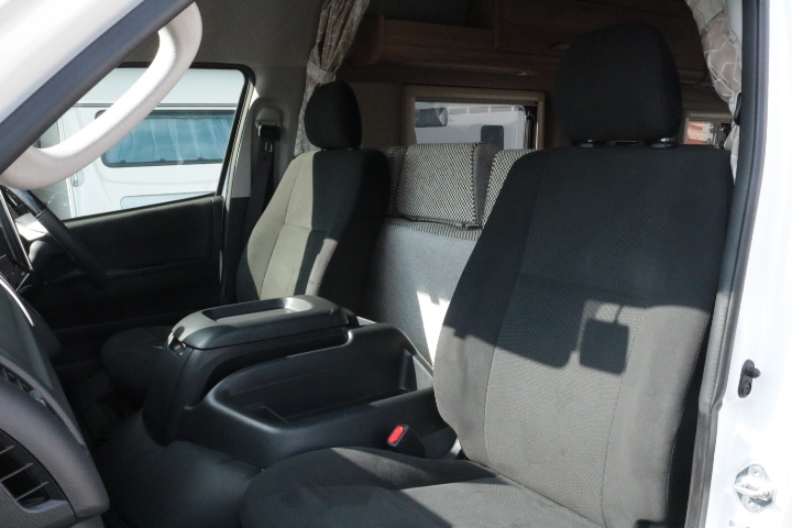 キャンピングカー バンコン ﾊｲｴｰｽ ﾅｯﾂRVﾘｰｸⅡ FF暖房 冷蔵庫 1ｵｰﾅｰ