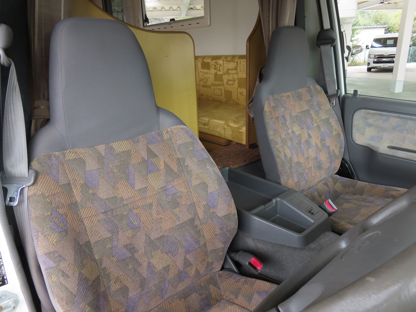 キャンピングカー キャブコン ﾗｲﾄｴｰｽ ﾊﾞﾝﾃｯｸ ｱﾄﾑ現状販売 MT4WD