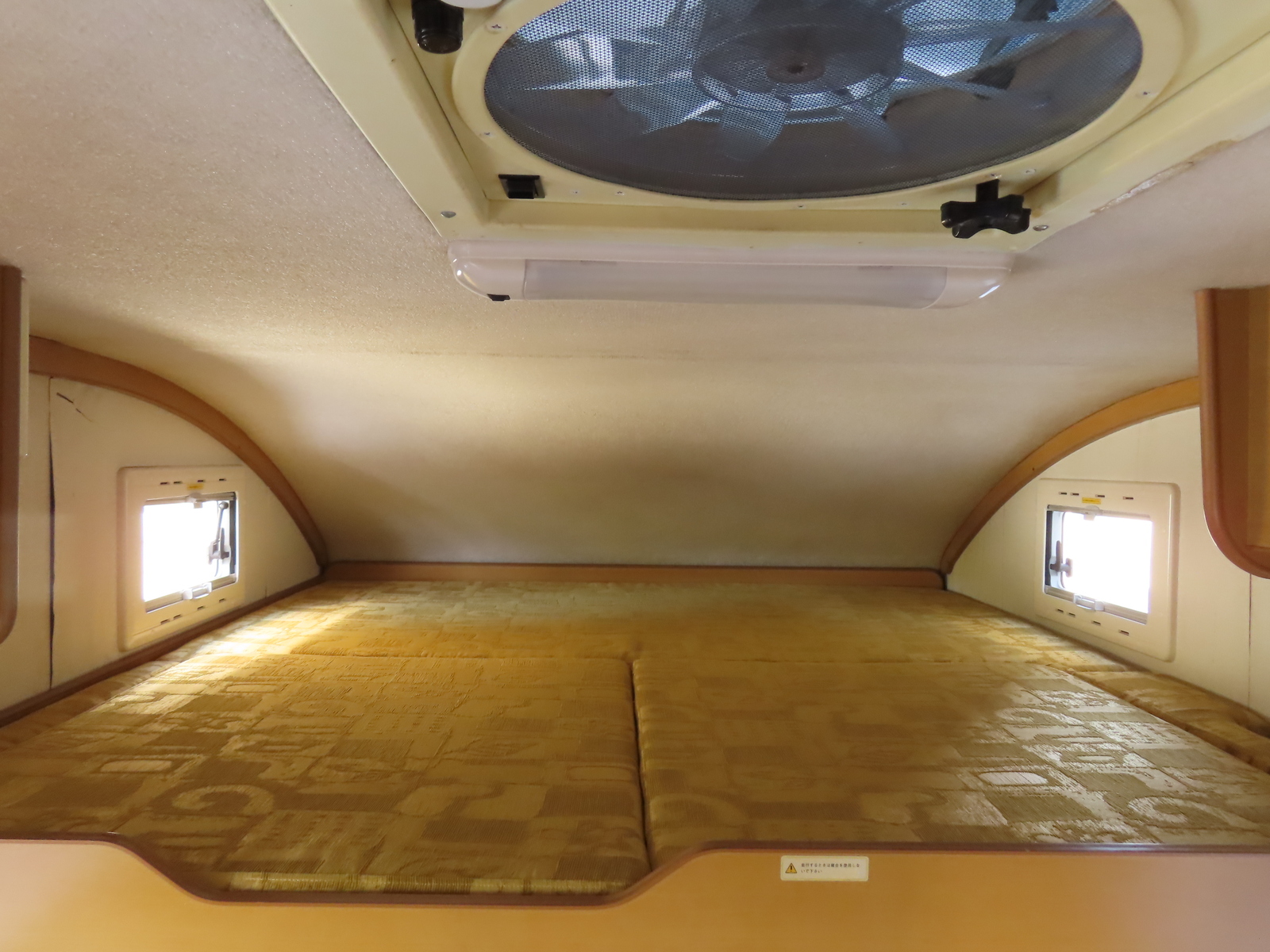 キャンピングカー キャブコン ﾗｲﾄｴｰｽ ﾊﾞﾝﾃｯｸ ｱﾄﾑ現状販売 MT4WD