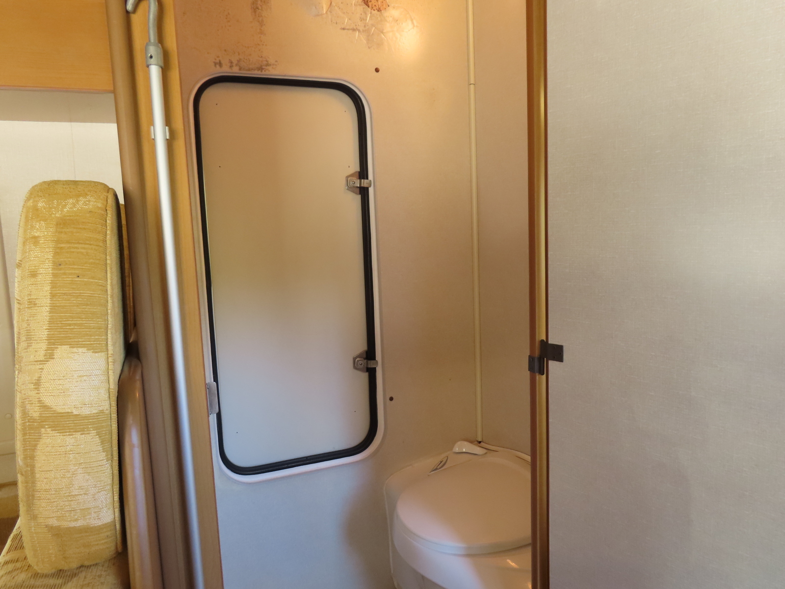 キャンピングカー キャブコン ﾗｲﾄｴｰｽ ﾊﾞﾝﾃｯｸ ｱﾄﾑ現状販売 MT4WD