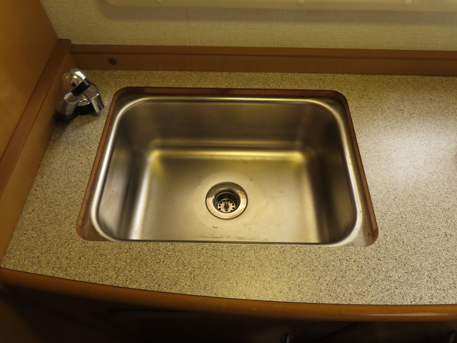 キャンピングカー キャブコン ﾗｲﾄｴｰｽ ﾊﾞﾝﾃｯｸ ｱﾄﾑ現状販売 MT4WD