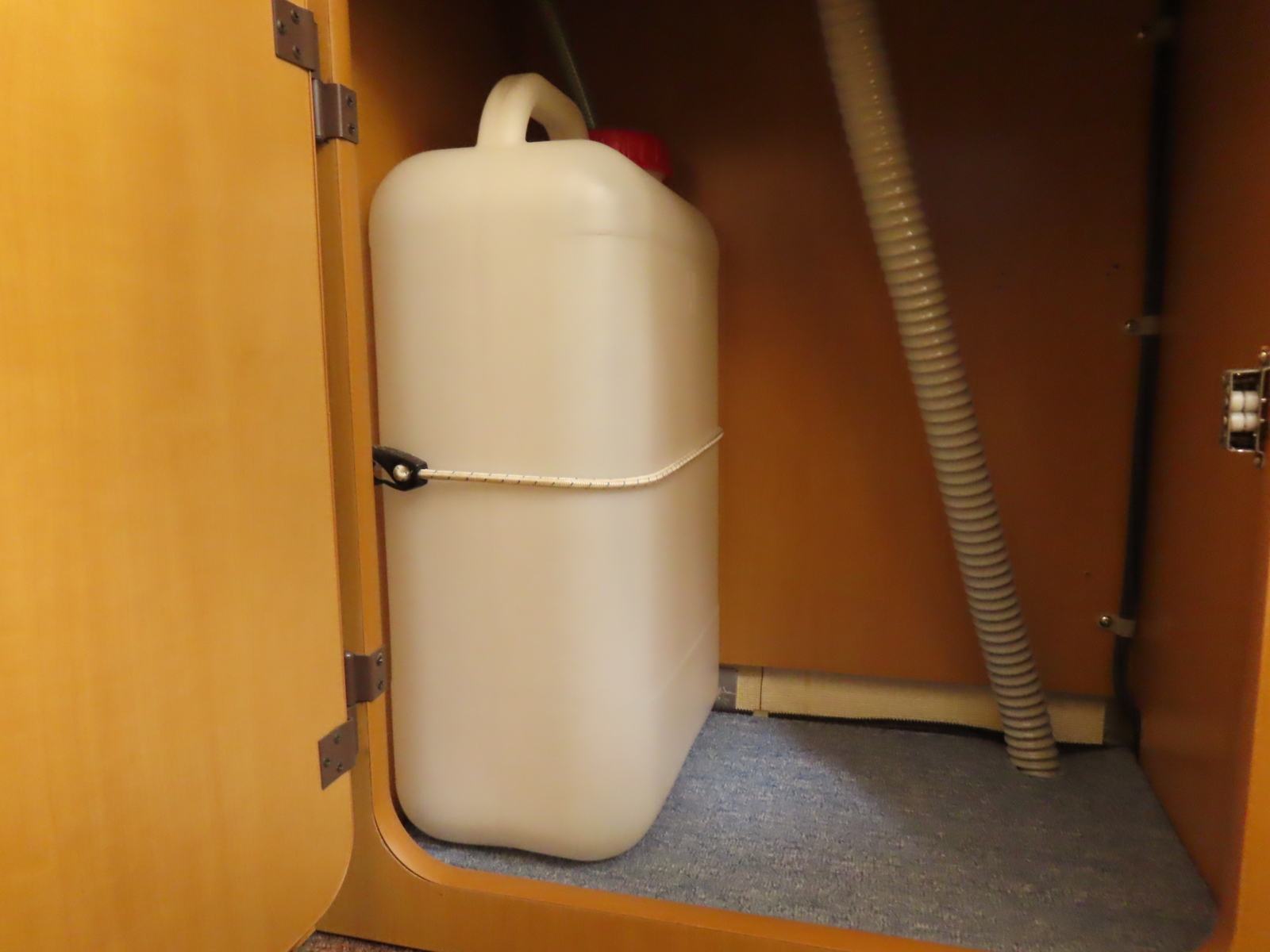 キャンピングカー キャブコン ﾗｲﾄｴｰｽ ﾊﾞﾝﾃｯｸ ｱﾄﾑ現状販売 MT4WD