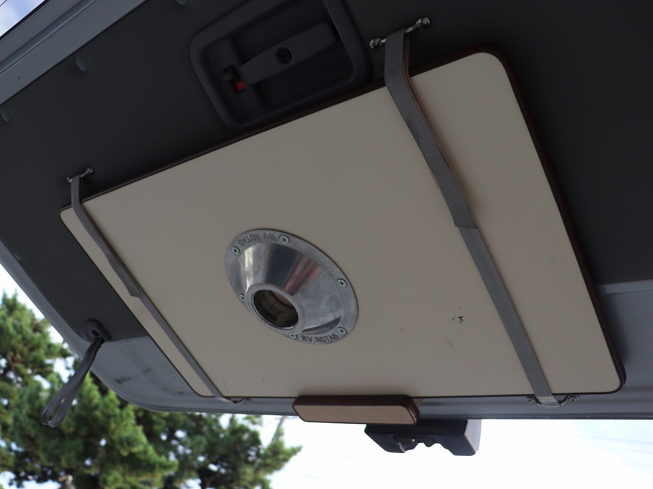 キャンピングカー バンコン ﾊｲｴｰｽ ﾘﾝｴｲ ﾊﾞｶﾝﾁｪｽ ﾘｯﾂ