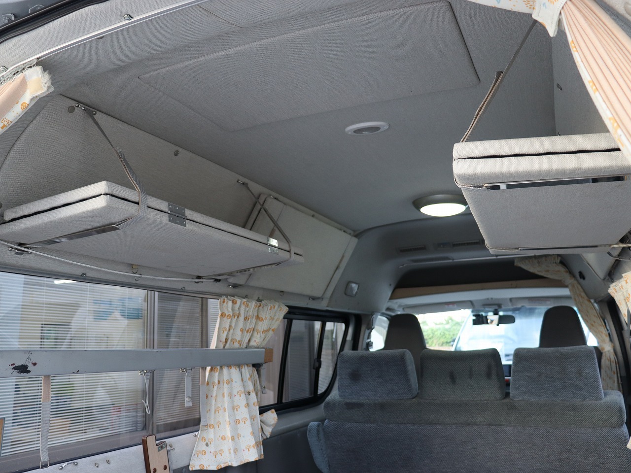 キャンピングカー バンコン ﾊｲｴｰｽ ﾘﾝｴｲ ﾊﾞｶﾝﾁｪｽ ﾘｯﾂ