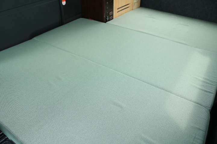 キャンピングカー 軽キャンパー ｱﾄﾚｰ ぷちｷｬﾝ 4WD　ﾎﾟﾀ電仕様