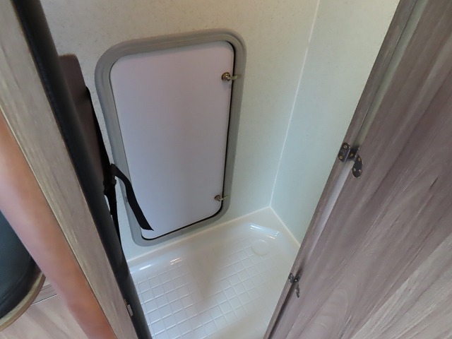 キャンピングカー トレーラー ﾀｺｽ ﾐﾐｰ310　牽引免許不要　家庭用ｴｱｺﾝ