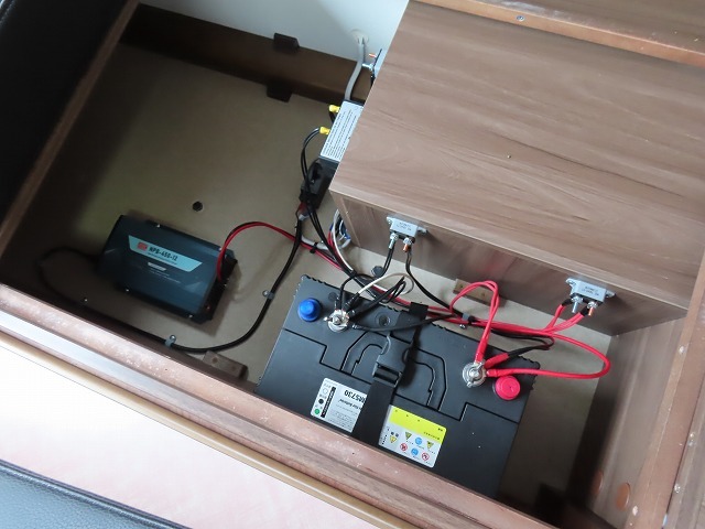 キャンピングカー トレーラー ﾀｺｽ ﾐﾐｰ310　牽引免許不要　家庭用ｴｱｺﾝ