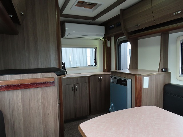 キャンピングカー トレーラー ﾀｺｽ ﾐﾐｰ310　牽引免許不要　家庭用ｴｱｺﾝ