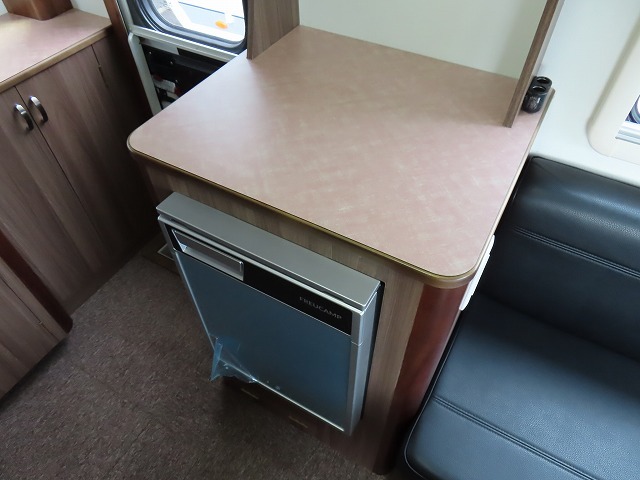 キャンピングカー トレーラー ﾀｺｽ ﾐﾐｰ310　牽引免許不要　家庭用ｴｱｺﾝ