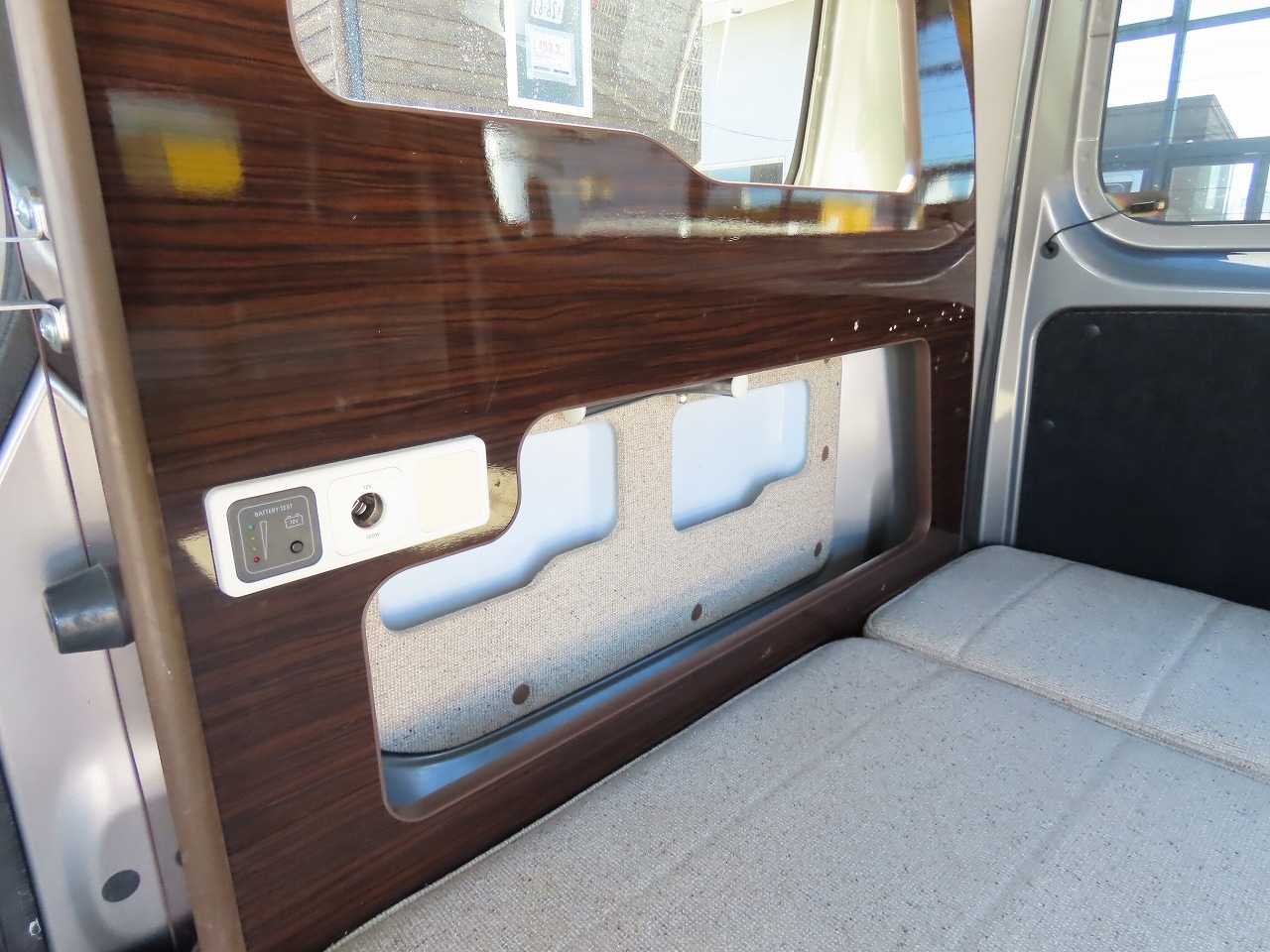 キャンピングカー バンコン NV200ﾊﾞﾈｯﾄ ｱﾈｯｸｽ製ﾘｺﾙｿSS