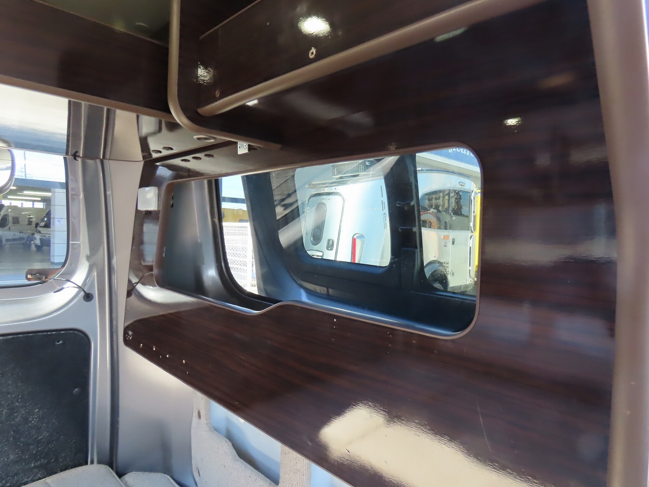 キャンピングカー バンコン NV200ﾊﾞﾈｯﾄ ｱﾈｯｸｽ製ﾘｺﾙｿSS