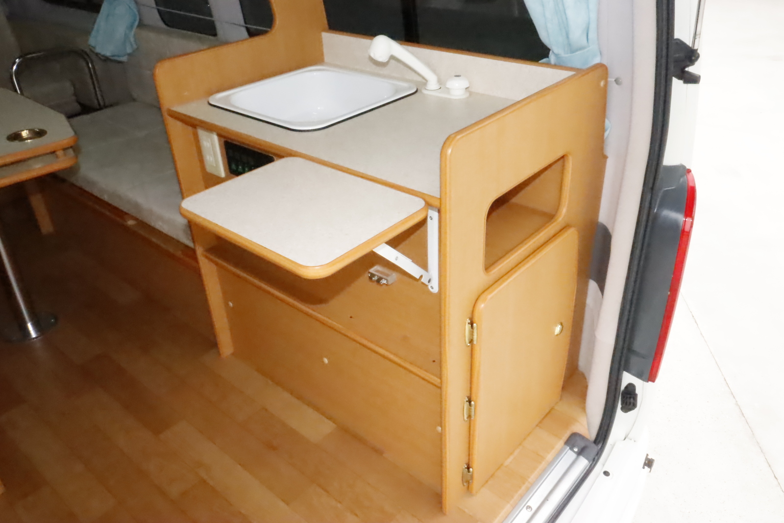 キャンピングカー バンコン ﾊｲｴｰｽ ﾄﾞﾘｰﾑｴｰﾃｨ ｳｫｰｸ