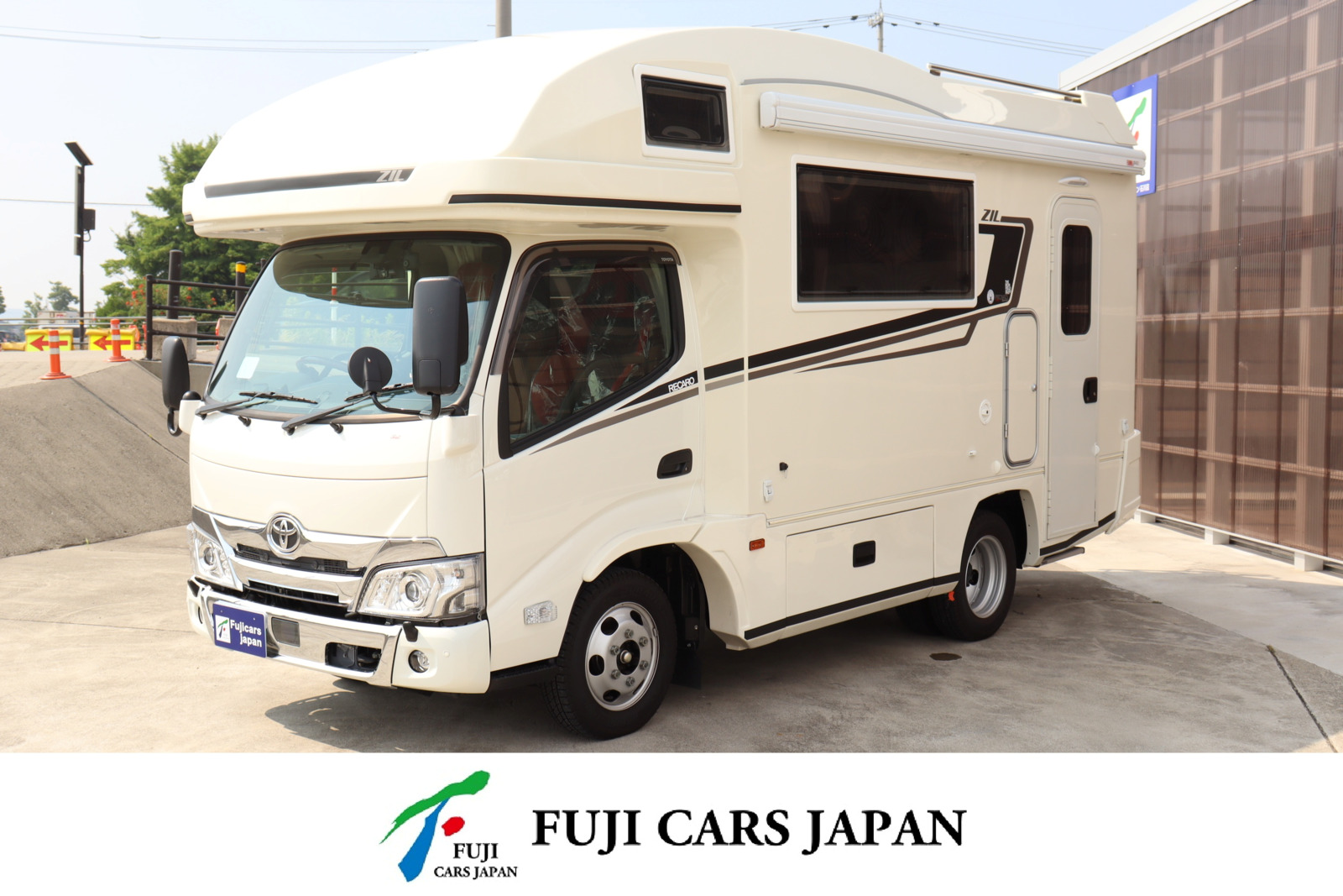 キャンピングカー キャブコン カムロード バンテック ジル 4WD