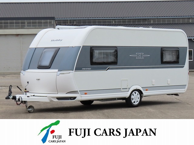 キャンピングカー トレーラー ホビー 495UFプレステージ要牽引免許
