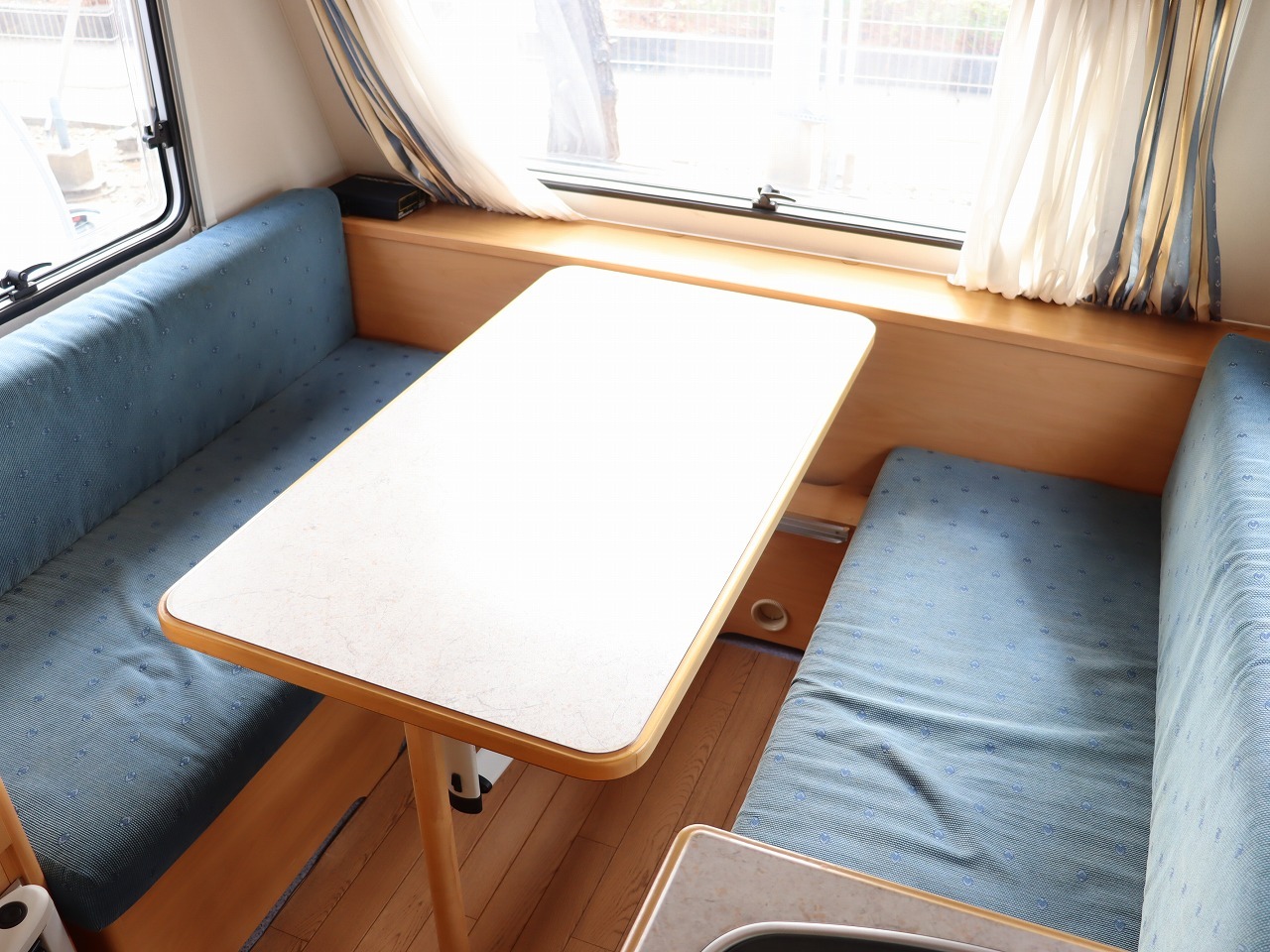 キャンピングカー トレーラー ｸﾅｳｽ ﾎﾟﾙﾄ6 FFﾋｰﾀｰ 牽引免許不要