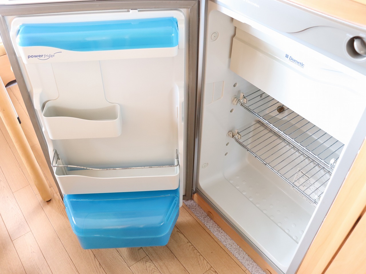 キャンピングカー トレーラー ｸﾅｳｽ ﾎﾟﾙﾄ6 FFﾋｰﾀｰ 牽引免許不要