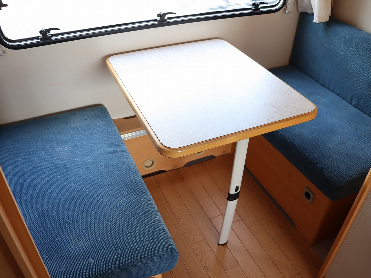 キャンピングカー トレーラー ｸﾅｳｽ ﾎﾟﾙﾄ6 FFﾋｰﾀｰ 牽引免許不要