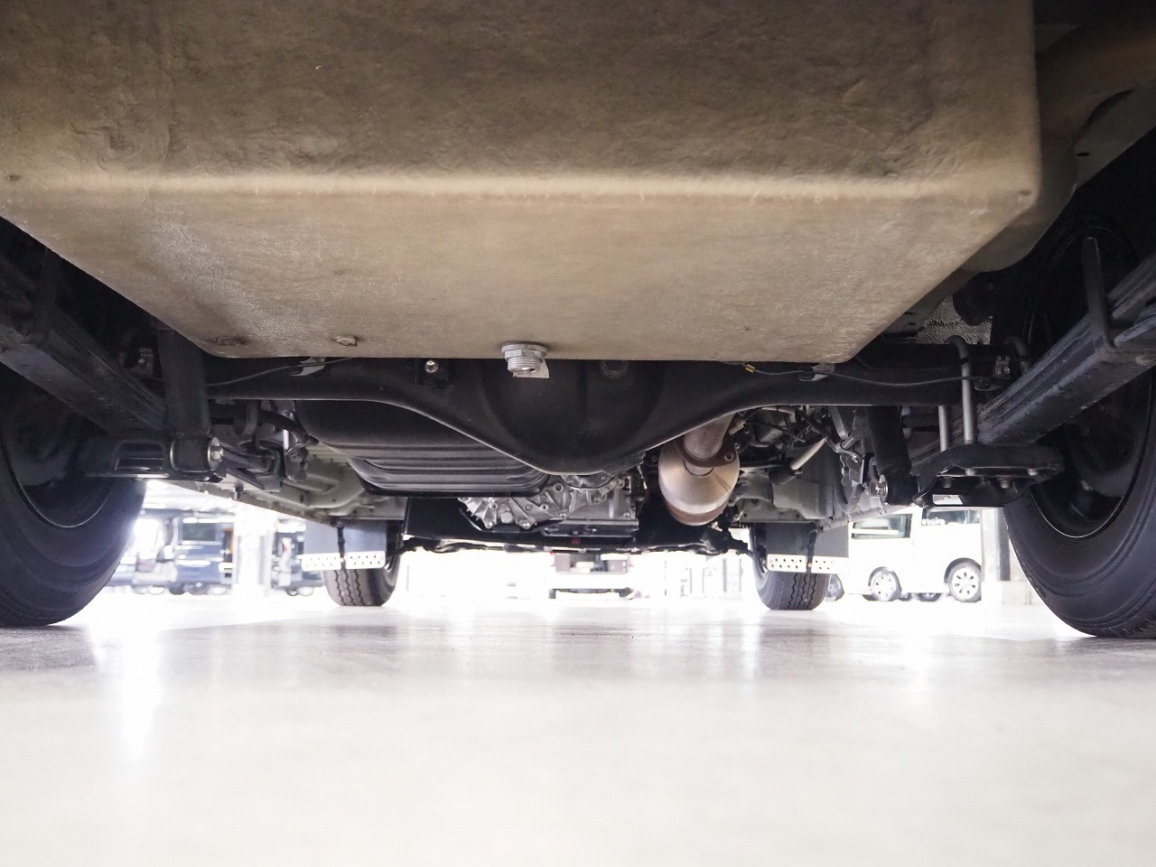 キャンピングカー バンコン ﾊｲｴｰｽ かｰいんてりあ高橋 ﾘﾗｯｸｽﾜｺﾞﾝ 4WD