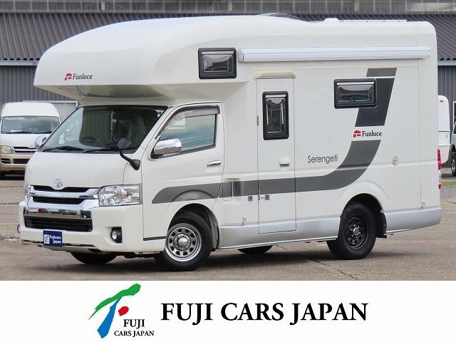 キャンピングカー キャブコン ハイエース ファンルーチェ セレンゲティ525 4WD