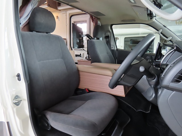 キャンピングカー キャブコン ﾊｲｴｰｽ ﾌｧﾝﾙｰﾁｪ ｾﾚﾝｹﾞﾃｨ525 4WD