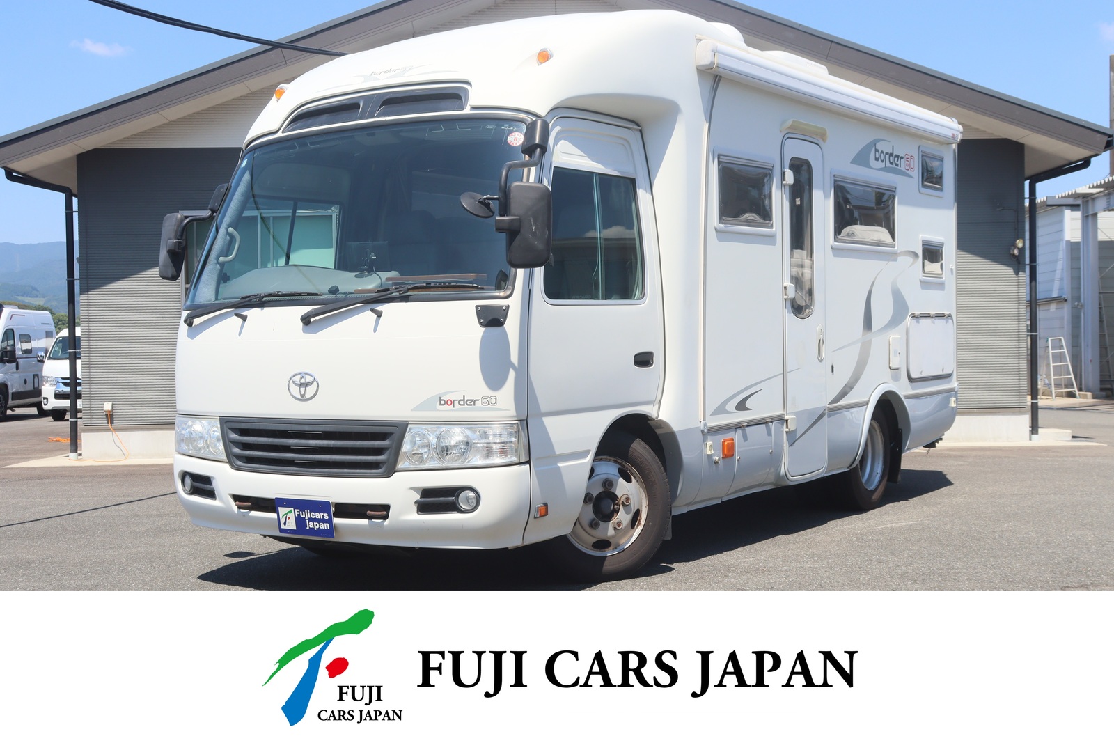 バスコン コースター ナッツRV ボーダー