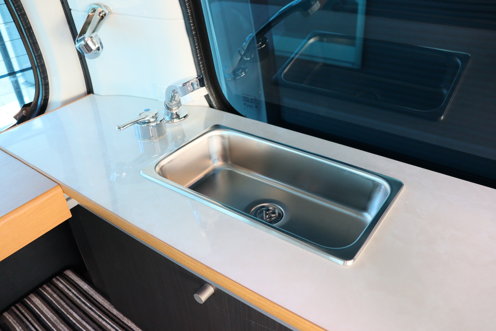 キャンピングカー バンコン ﾀｳﾝｴｰｽ ｱﾙﾄﾋﾟｱｰﾉ 基本電源ﾊﾟｯｹｰｼﾞ