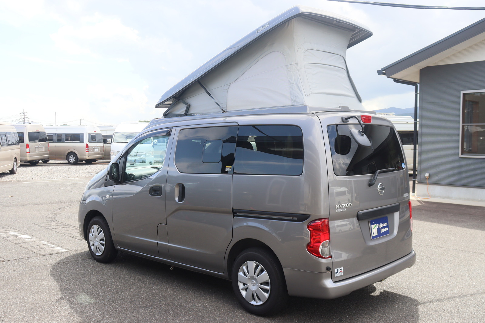 キャンピングカー バンコン NV200ﾊﾞﾈｯﾄ ﾎﾟｯﾌﾟｺﾝ ｷｬﾝﾊﾟｰR
