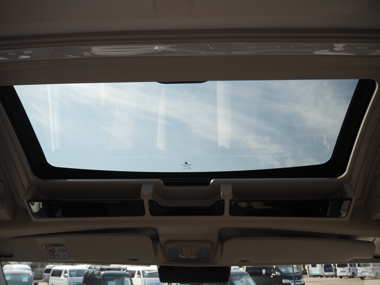 キャンピングカー バンコン ﾃﾞｭｶﾄ ﾛｰﾗｰﾁｰﾑ ﾘﾋﾞﾝｸﾞｽﾄｰﾝ5 新車即納