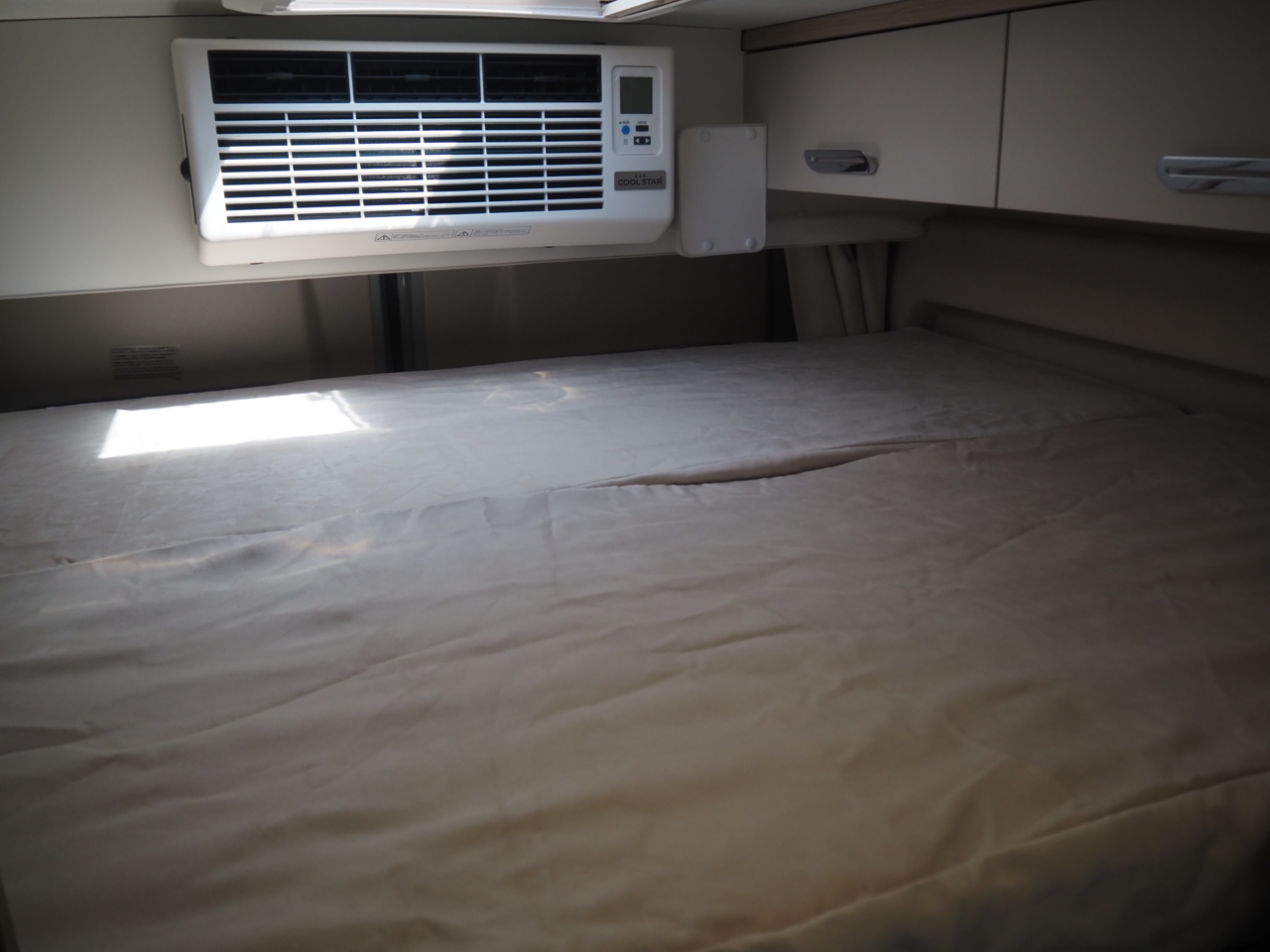 キャンピングカー バンコン ﾃﾞｭｶﾄ ﾛｰﾗｰﾁｰﾑ ﾘﾋﾞﾝｸﾞｽﾄｰﾝ5 新車即納