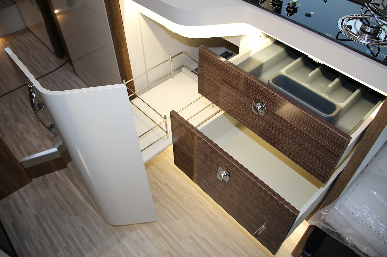 キャンピングカー バスコン ﾃﾞｭｶﾄ ﾓｰﾋﾞﾙｳﾞｪｯﾀ Kﾖｯﾄﾃｸﾉﾗｲﾝ86