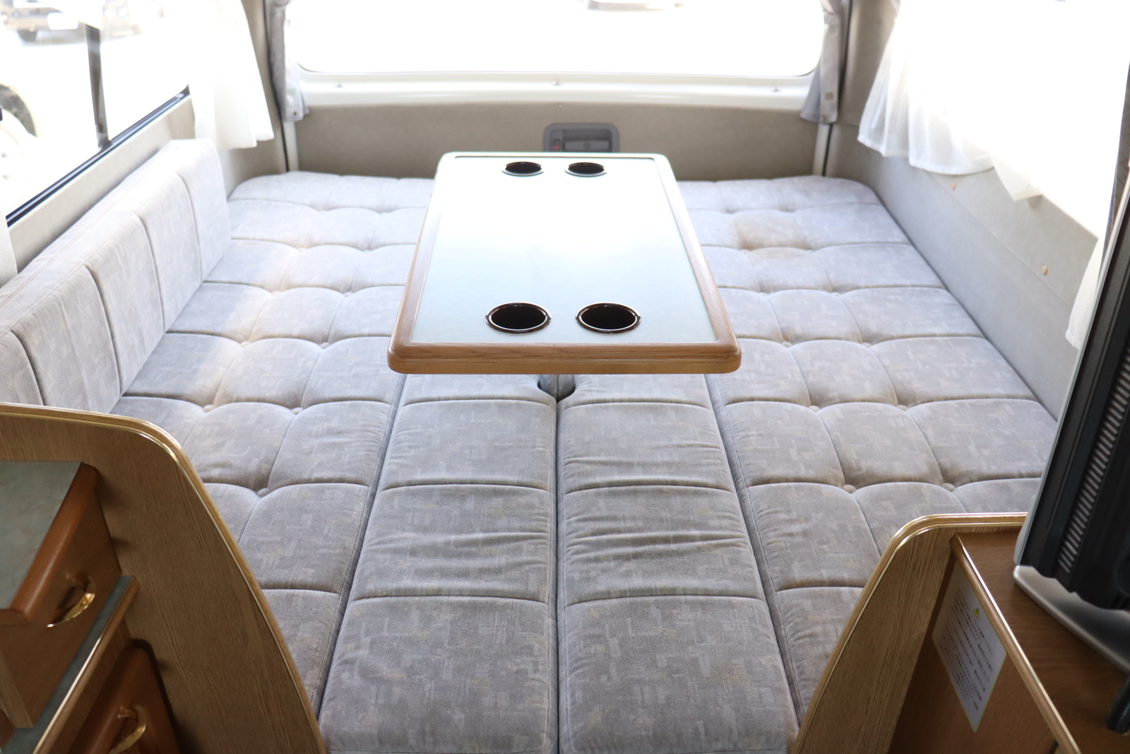 キャンピングカー バンコン ﾚｸﾋﾞｨ ﾊｲｴｰｽﾌﾟﾗｽ　ﾂｲﾝｻﾌﾞ　FFﾋｰﾀｰ