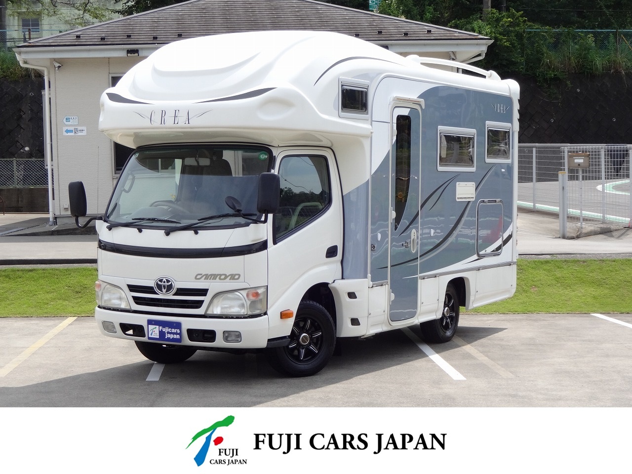 キャンピングカー キャブコン カムロード ナッツRV クレア5.3X　家エアコン