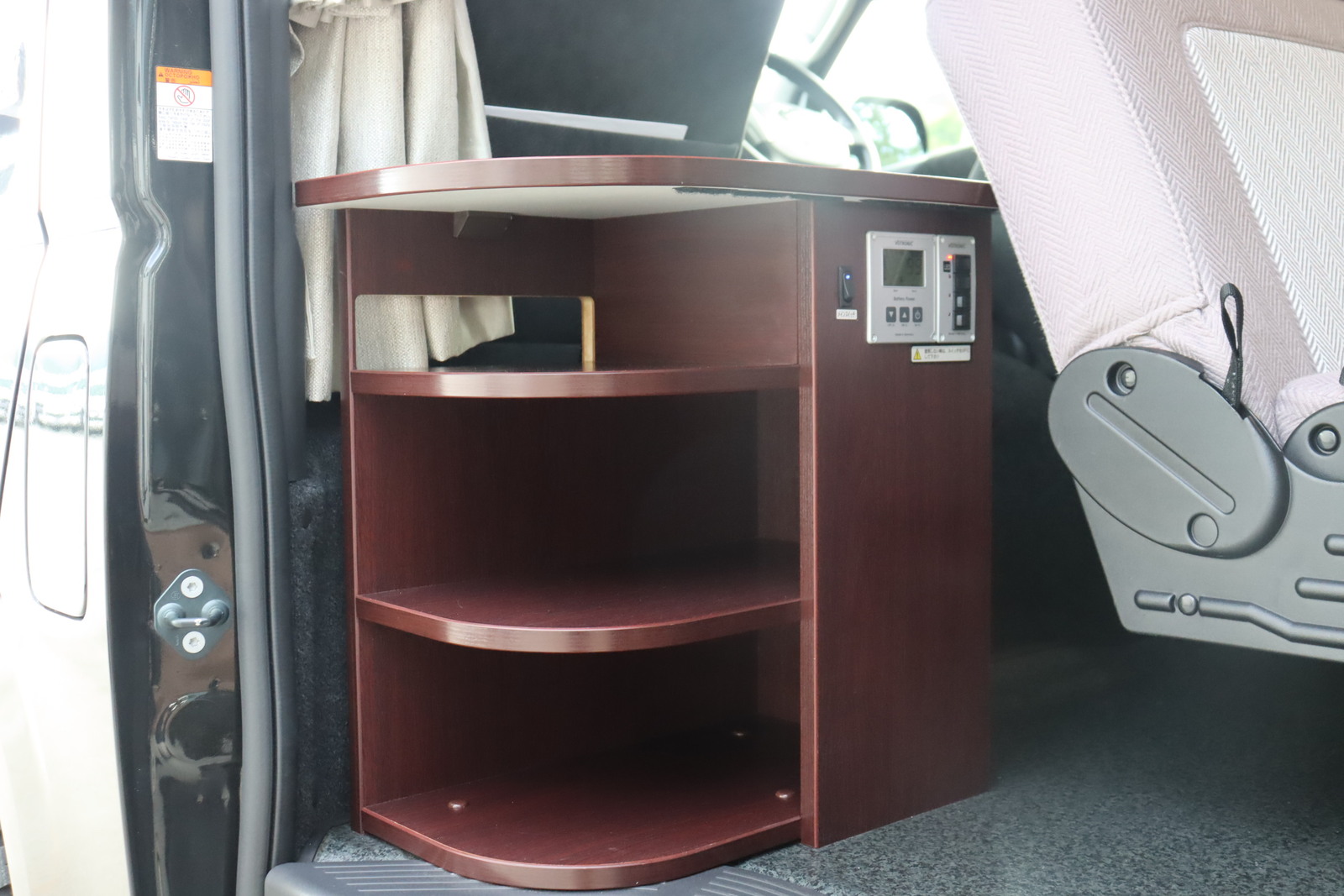 キャンピングカー バンコン ﾊｲｴｰｽ ﾅｯﾂRV ﾄﾗｲｱﾙ