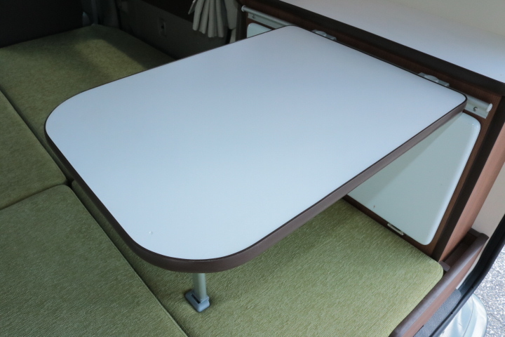 キャンピングカー 軽キャンパー ｴﾌﾞﾘｲ ｱｽﾞﾜｰｶｰｽﾞ ｺﾚｰｶﾞ　ﾃﾚﾋﾞ　