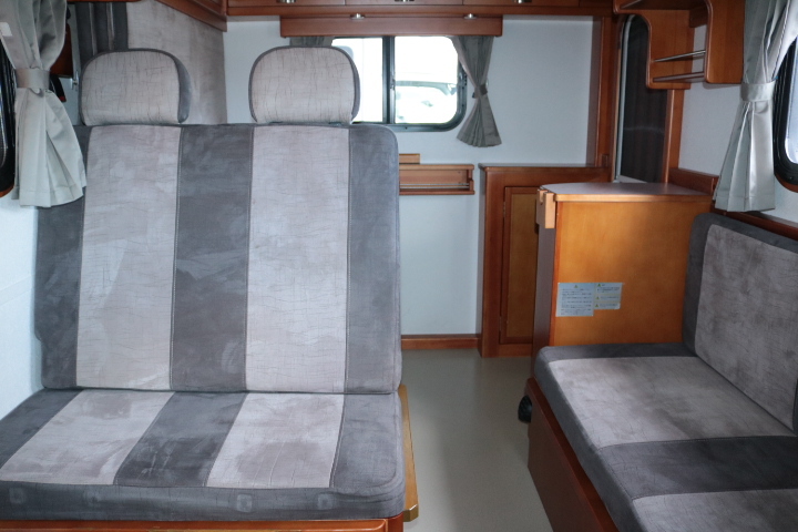 キャンピングカー キャブコン NV200ﾊﾞﾈｯﾄ AtoZ ｱﾙﾌｧLE　FF　ｿｰﾗｰ