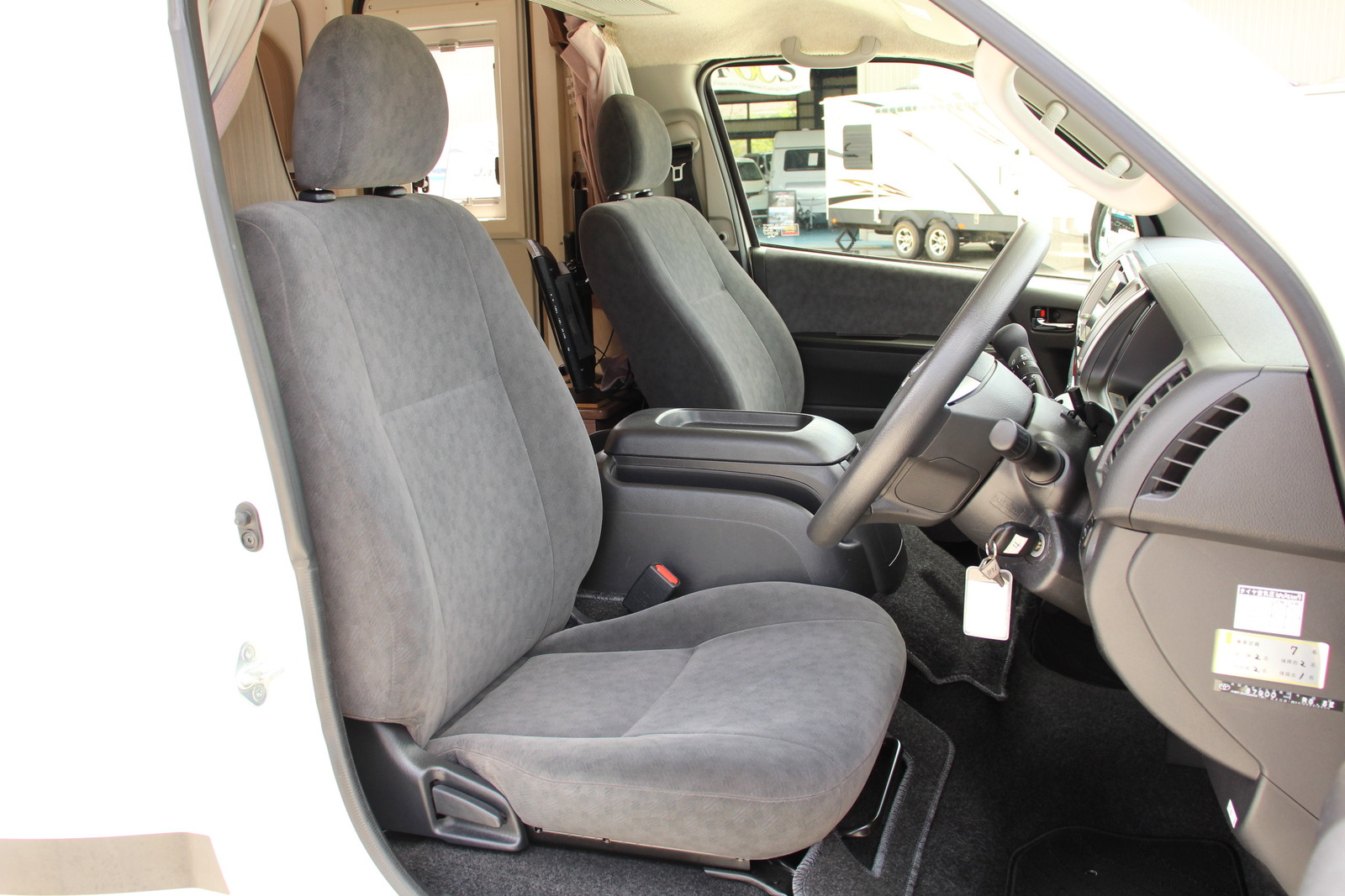 キャンピングカー キャブコン ﾊｲｴｰｽ ｼﾞｬﾊﾟﾝCRC ﾛﾋﾞﾝｿﾝ771 4WD