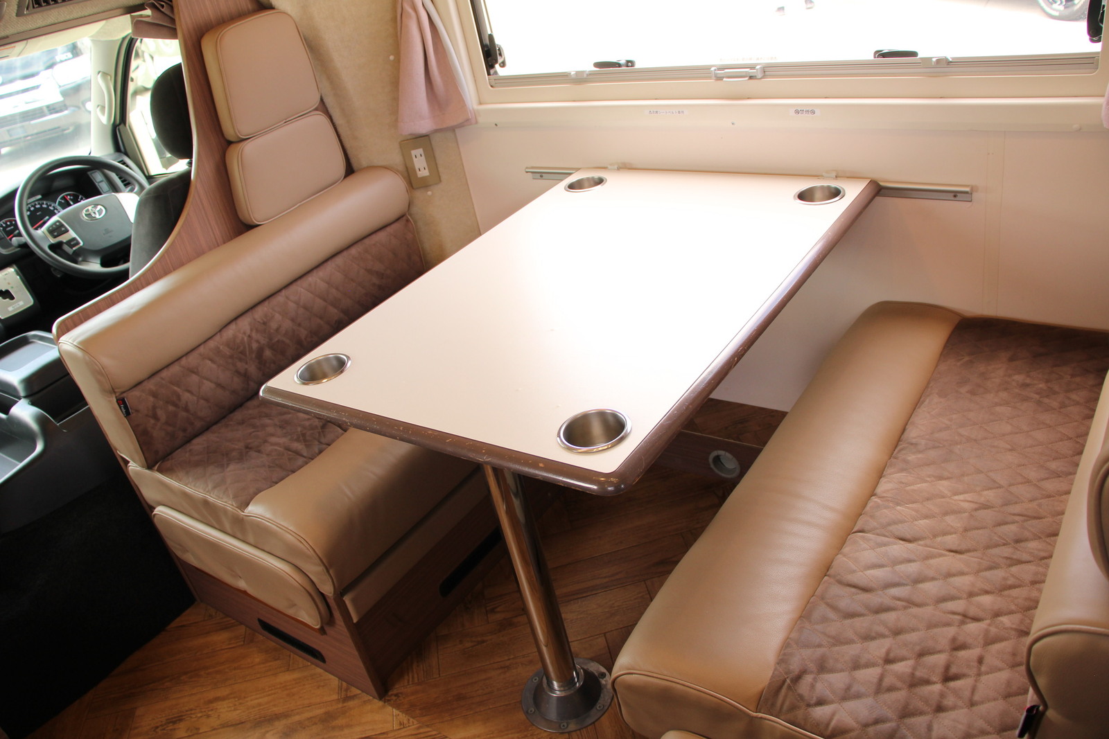 キャンピングカー キャブコン ﾊｲｴｰｽ ｼﾞｬﾊﾟﾝCRC ﾛﾋﾞﾝｿﾝ771 4WD