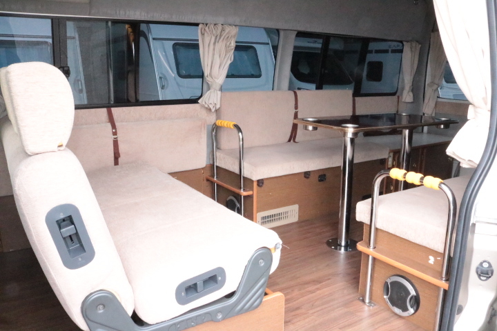 キャンピングカー バンコン ﾊｲｴｰｽ ﾃｯﾂRV製　ｵﾘｼﾞﾅﾙ　FF　電子ﾚﾝｼﾞ　