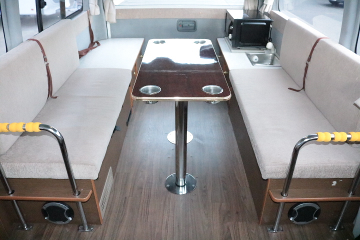 キャンピングカー バンコン ﾊｲｴｰｽ ﾃｯﾂRV製　ｵﾘｼﾞﾅﾙ　FF　電子ﾚﾝｼﾞ　