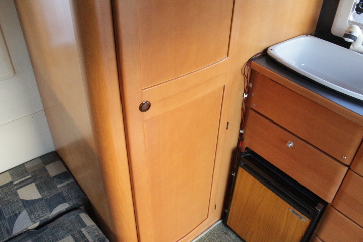 キャンピングカー キャブコン ﾊﾞﾈｯﾄ ｸﾞﾛｰﾊﾞﾙ ｱｽﾘｰﾄRE　冷蔵庫　ﾚﾝｼﾞ