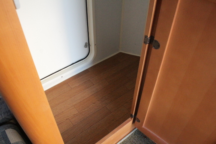 キャンピングカー キャブコン ﾊﾞﾈｯﾄ ｸﾞﾛｰﾊﾞﾙ ｱｽﾘｰﾄRE　冷蔵庫　ﾚﾝｼﾞ