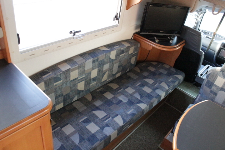 キャンピングカー キャブコン ﾊﾞﾈｯﾄ ｸﾞﾛｰﾊﾞﾙ ｱｽﾘｰﾄRE　冷蔵庫　ﾚﾝｼﾞ