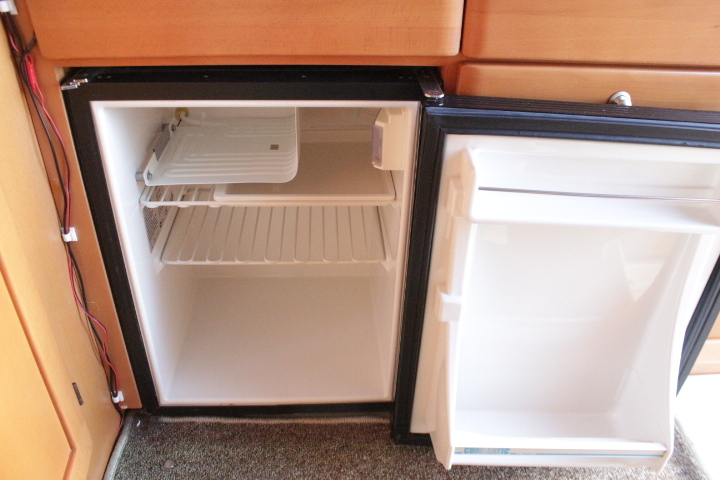 キャンピングカー キャブコン ﾊﾞﾈｯﾄ ｸﾞﾛｰﾊﾞﾙ ｱｽﾘｰﾄRE　冷蔵庫　ﾚﾝｼﾞ