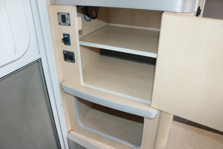 キャンピングカー キャブコン ｶﾑﾛｰﾄﾞ ﾊﾞﾝﾃｯｸ ｺﾙﾄﾞﾊﾞﾝｸｽ 家庭用AC