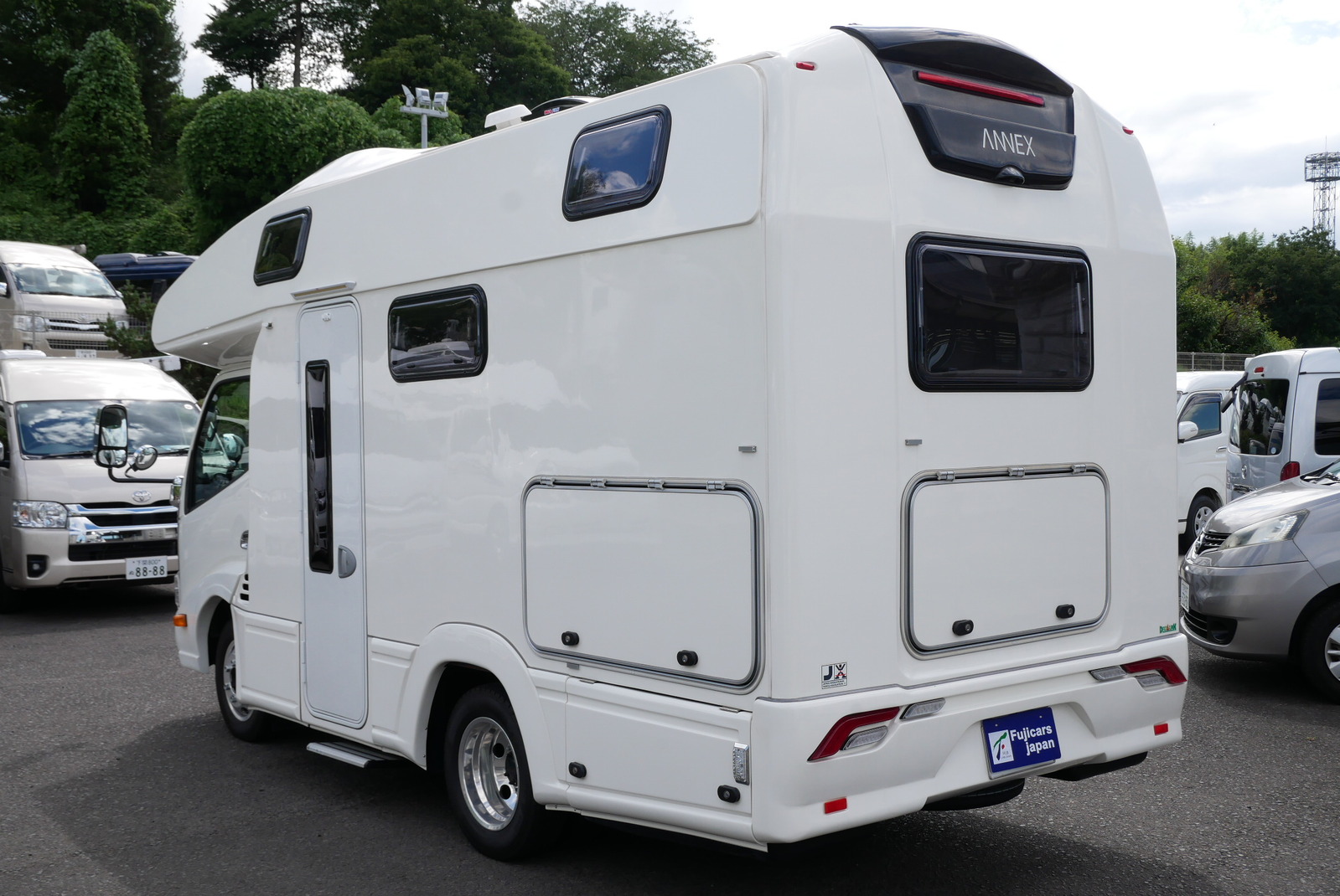 キャンピングカー キャブコン ｶﾑﾛｰﾄﾞ ｱﾈｯｸｽ ﾘﾊﾞﾃｨ52SP 家庭用ｴｱｺﾝ